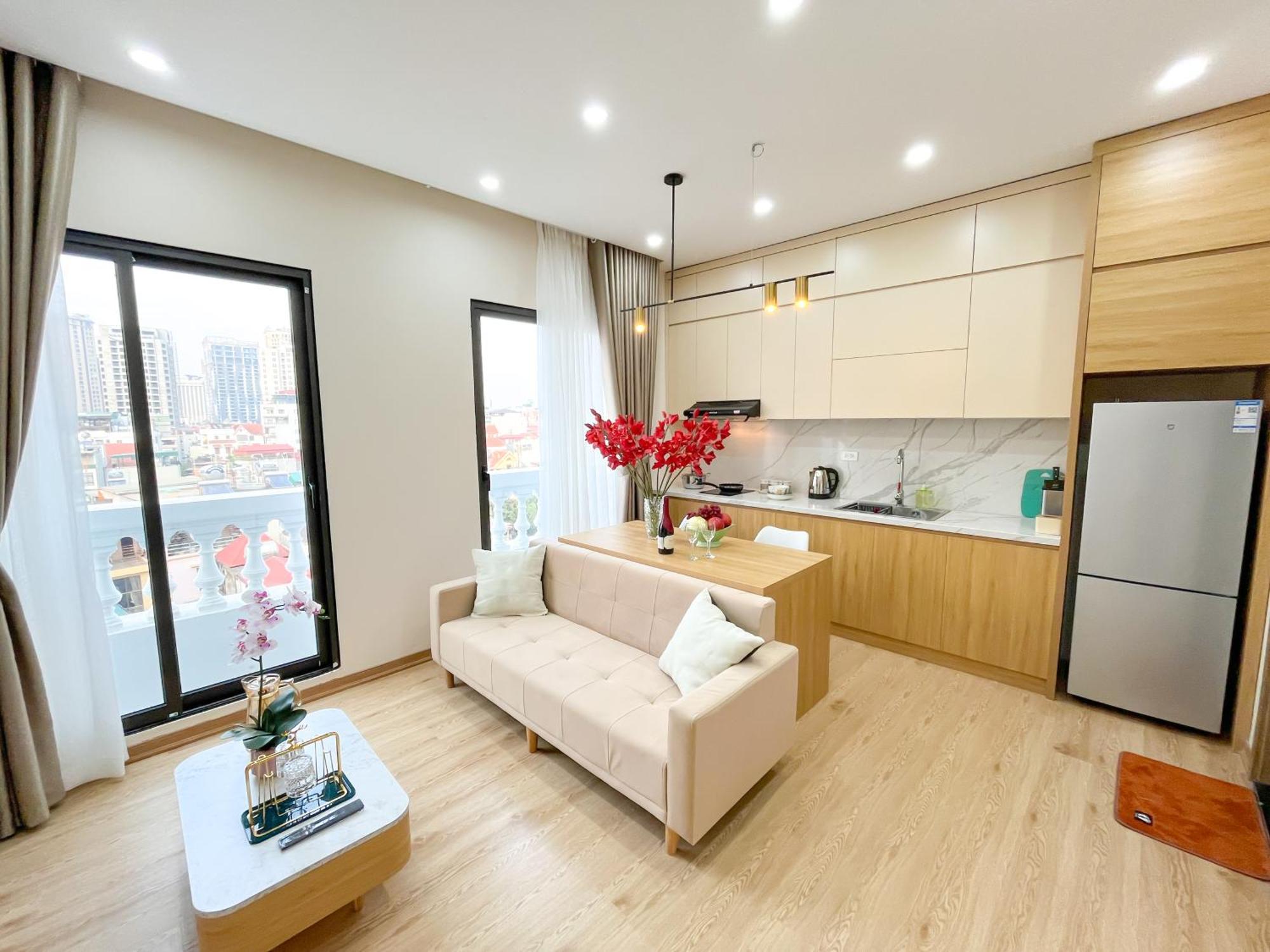 Amazing Housing Lac Long Quan Ханой Екстериор снимка