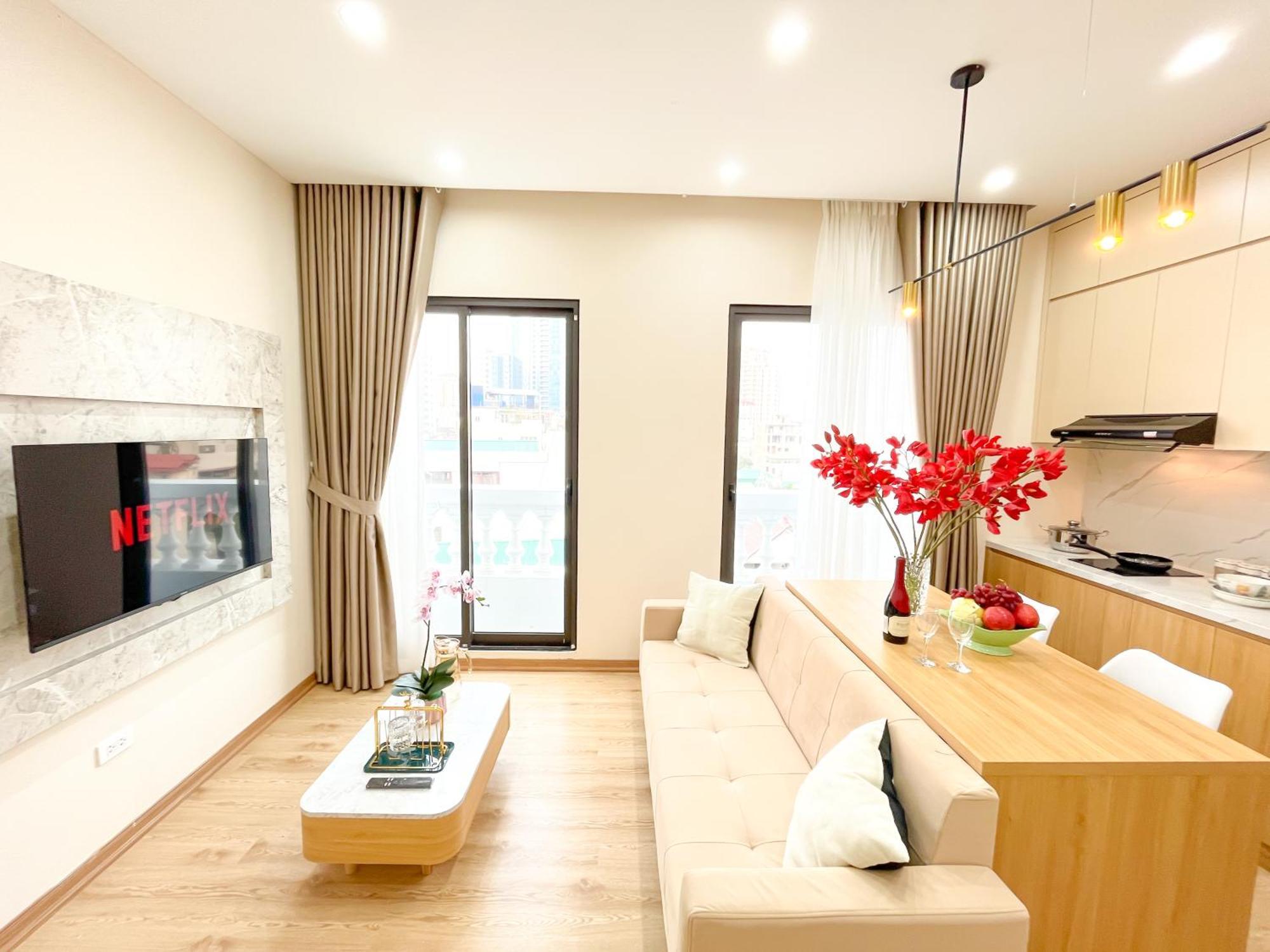 Amazing Housing Lac Long Quan Ханой Екстериор снимка