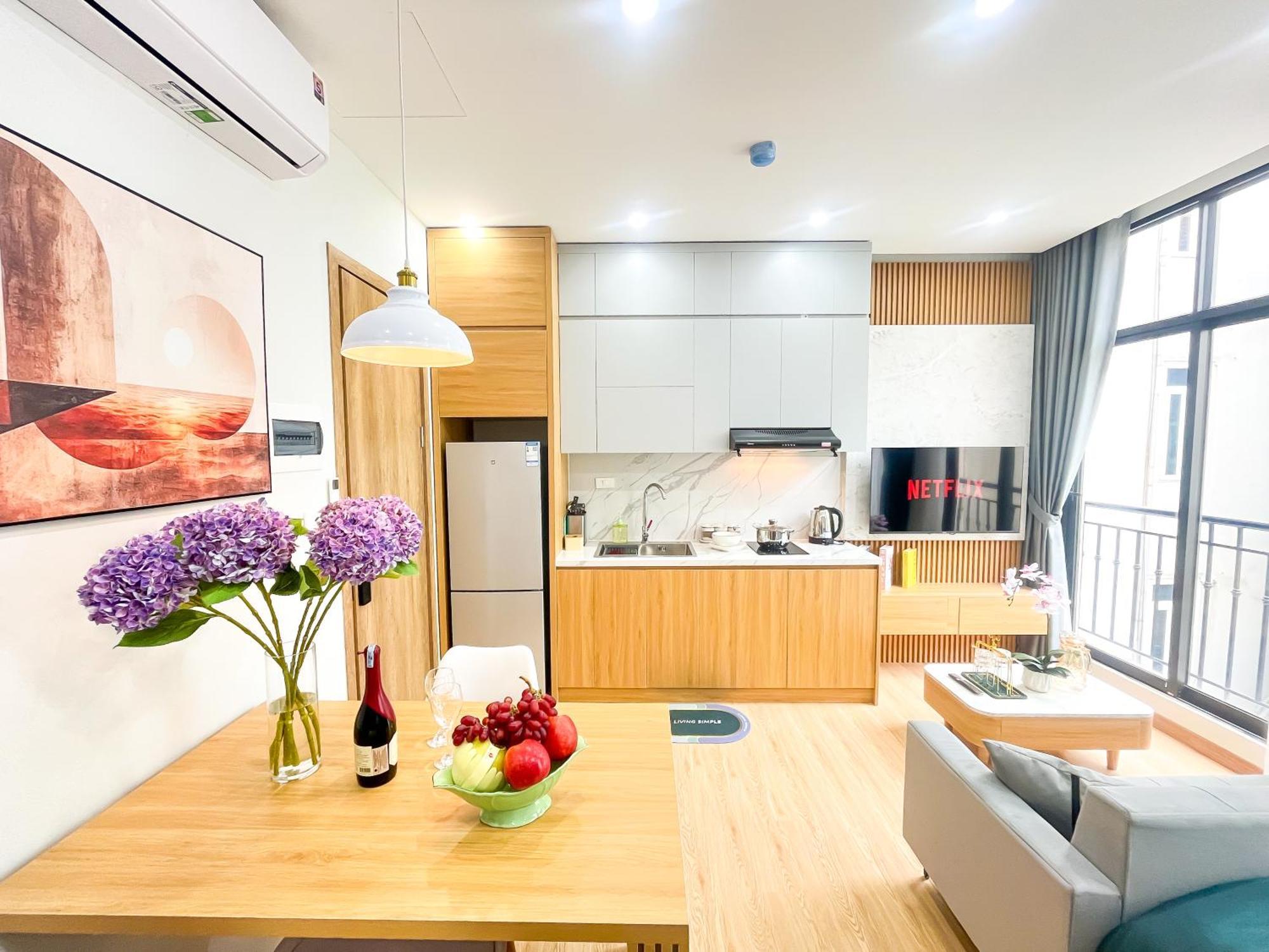 Amazing Housing Lac Long Quan Ханой Екстериор снимка