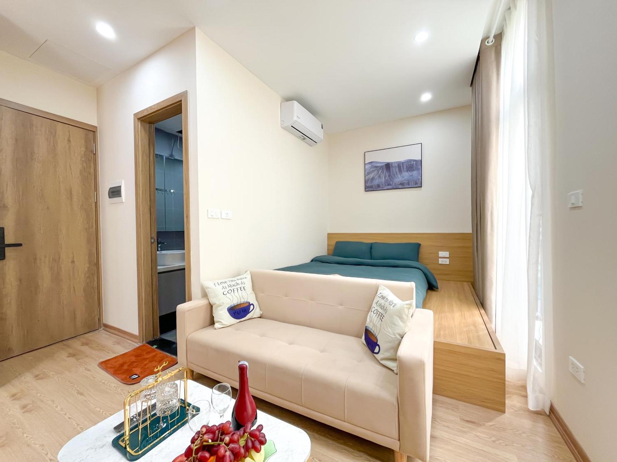 Amazing Housing Lac Long Quan Ханой Екстериор снимка