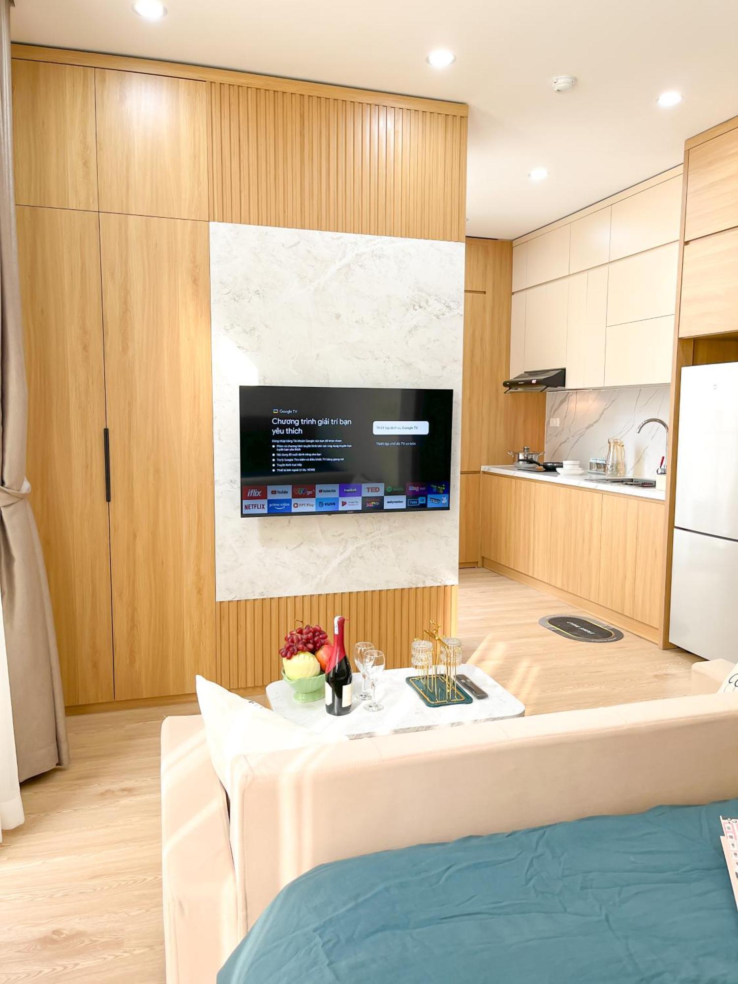 Amazing Housing Lac Long Quan Ханой Екстериор снимка