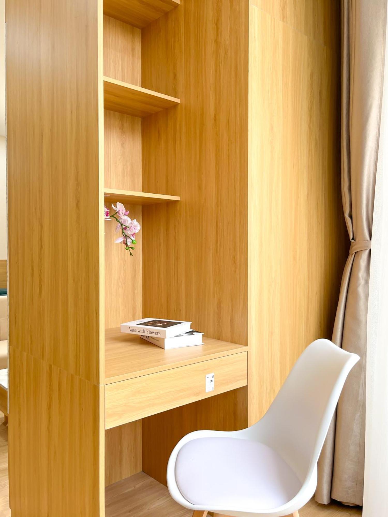 Amazing Housing Lac Long Quan Ханой Екстериор снимка